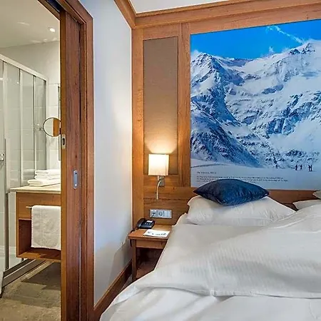 Eden Rock Hotel 3*